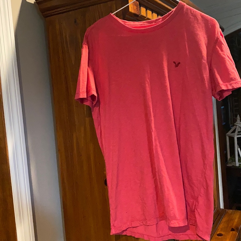 American Eagle Men’s Small Tee